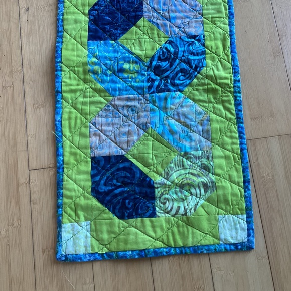 Colorful Geometric Table Runner - Picture 2 of 4